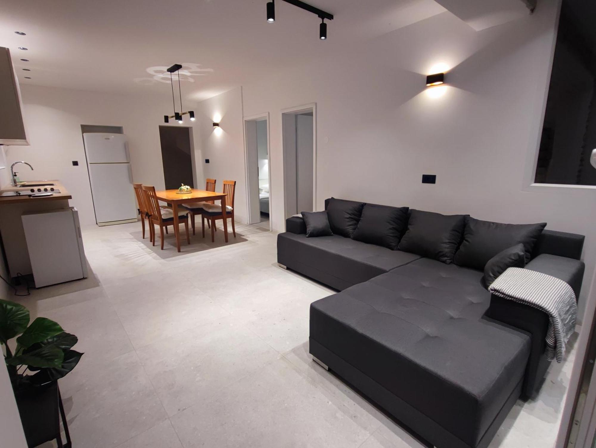 Astramaris Apartments Donji Okrug  ภายนอก รูปภาพ